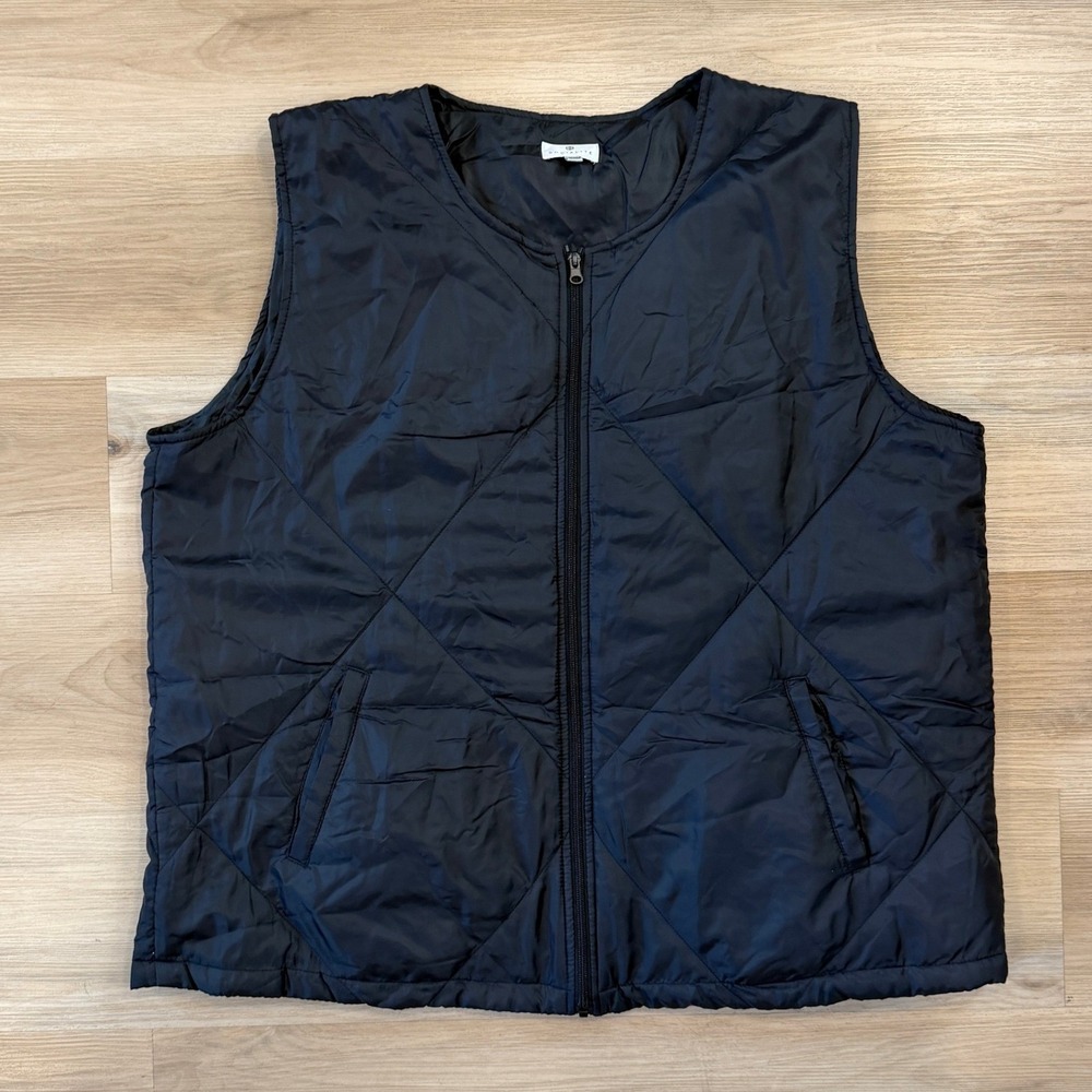 Socialite Puffer Vest Black Size Plus (2X or 3X) - Lightweight